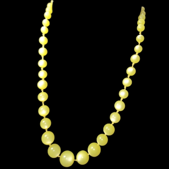 Moonlight lucite ynecklace necklavlce - Picture 2 of 13